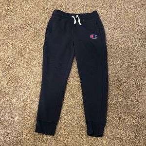Woman’s champion sweatpants size medium